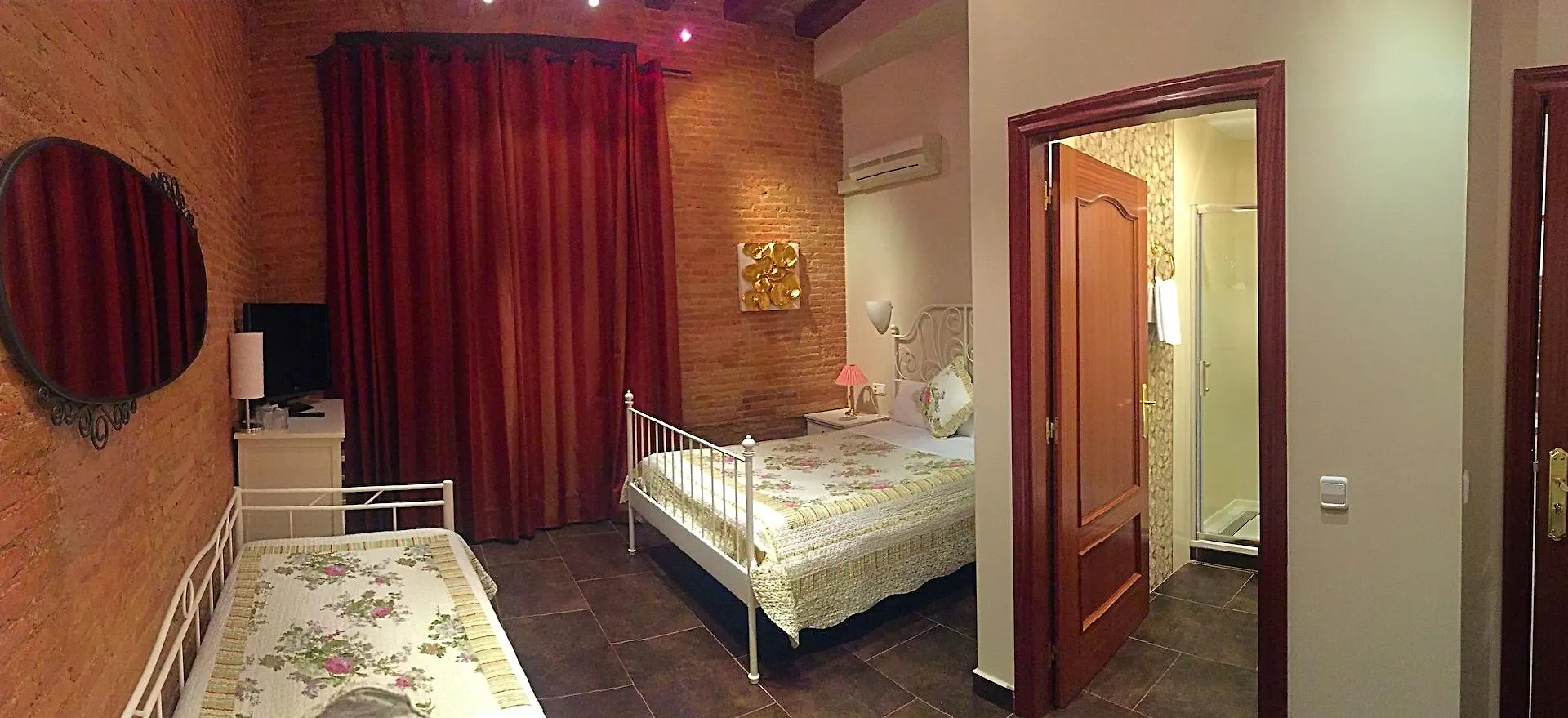 Hostal Orleans Barcelona Pensionat